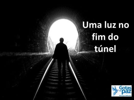 Uma Luz No Fim Do Túnel Gotas De Pazgotas De Paz